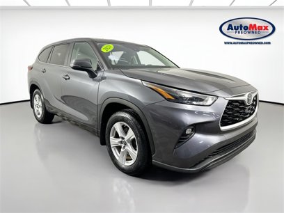 Used 2023 Toyota Highlander LE