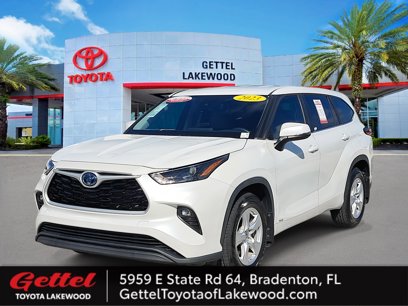 Certified 2023 Toyota Highlander LE