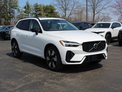 New 2025 Volvo XC60 T8 Plus w/ Protection Package Premier