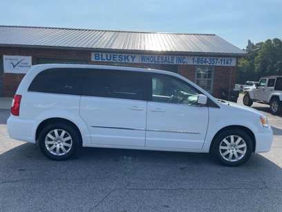 Used 2016 Chrysler Town & Country Touring