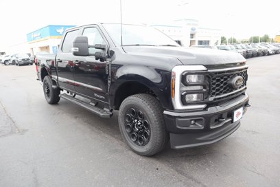 New 2025 Ford F250 Lariat w/ Black Appearance Package