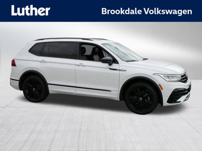 Certified 2022 Volkswagen Tiguan SE R-Line