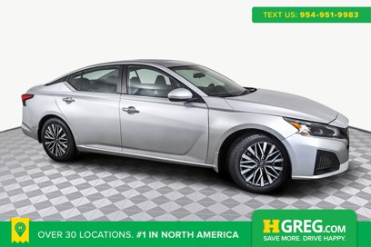 Used 2023 Nissan Altima 2.5 SV