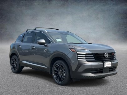 New 2025 Nissan Kicks SR