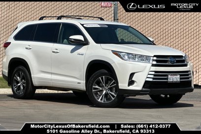 Used 2017 Toyota Highlander LE