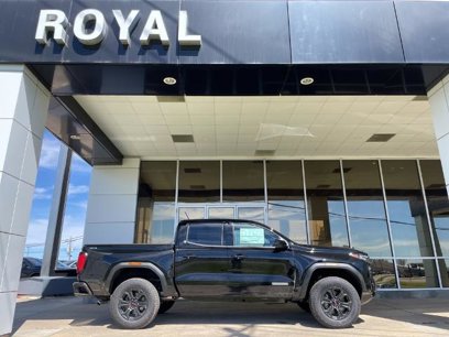 New 2025 GMC Canyon Elevation