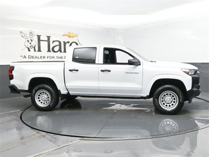 New 2025 Chevrolet Colorado W/T w/ WT Convenience Package II