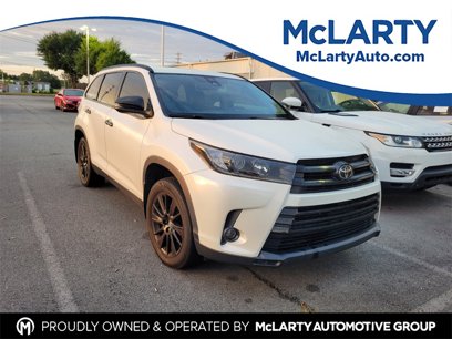 Used 2019 Toyota Highlander SE