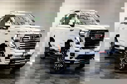 New 2025 GMC Yukon Elevation
