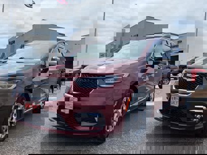 Used 2023 Chrysler Pacifica Limited
