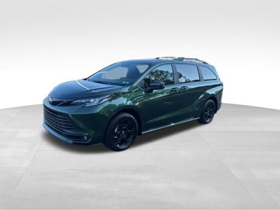 New 2025 Toyota Sienna XLE Woodland Edition