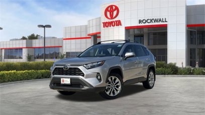 Used 2025 Toyota RAV4 XLE Premium w/ Weather Package