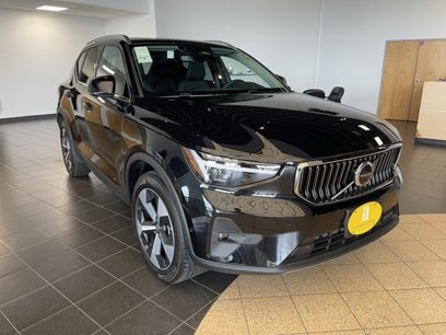 New 2025 Volvo XC40 B5 Plus w/ Protection Package Premier