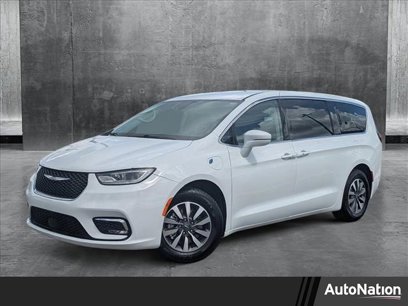 Used 2022 Chrysler Pacifica Touring-L