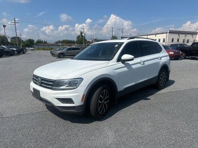 Used 2019 Volkswagen Tiguan SE w/ Panoramic Sunroof Package