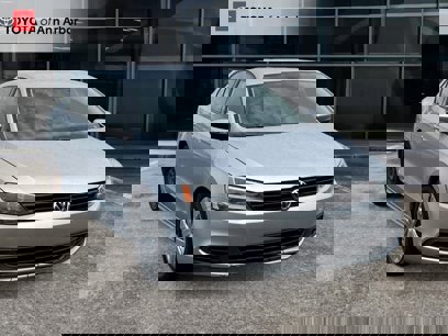 Used 2011 Volkswagen Jetta SE