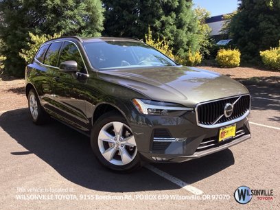 Used 2022 Volvo XC60 B5 Momentum w/ Advanced Package