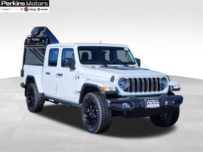 New 2025 Jeep Gladiator Sport