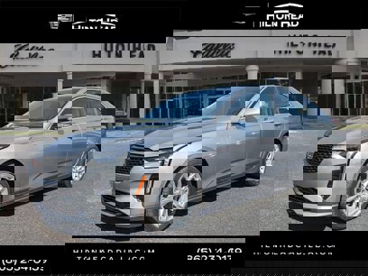 New 2025 Cadillac CT4 Luxury