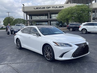 New 2025 Lexus ES 350 w/ Premium Package