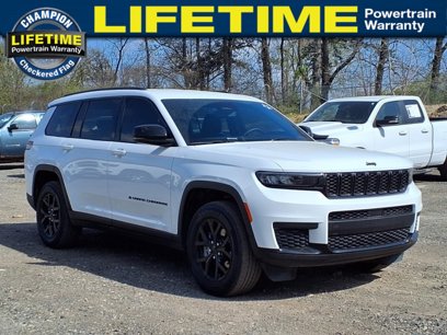 Used 2024 Jeep Grand Cherokee L Laredo