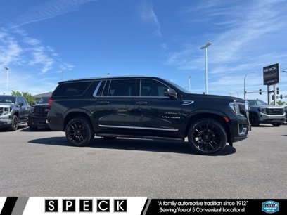 Used 2022 GMC Yukon XL SLT w/ SLT Premium Package