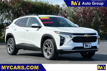 New 2025 Chevrolet Trax LT