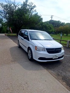 Used 2014 RAM C/V Tradesman w/ UConnect Hands-Free Group