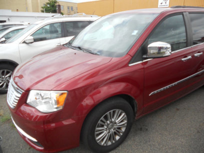 Used 2015 Chrysler Town & Country Touring-L w/ Driver Convenience Group