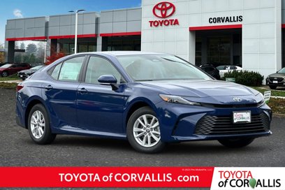 New 2025 Toyota Camry LE w/ Convenience Package