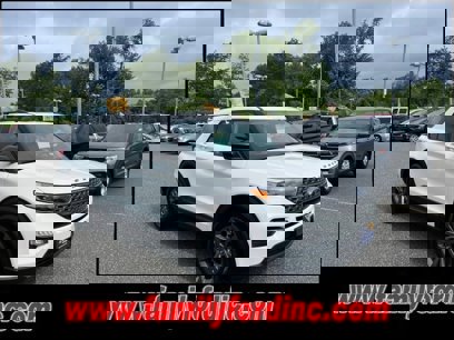 Certified 2022 Ford Explorer XLT w/ Equipment Group 202A
