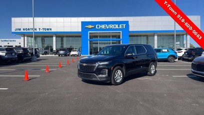 Used 2023 Chevrolet Traverse LS