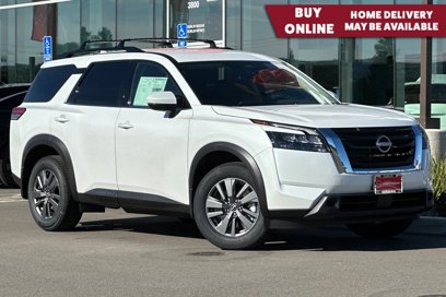 New 2025 Nissan Pathfinder SV