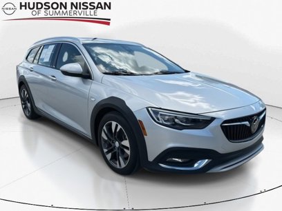 Used 2019 Buick Regal Essence w/ Driver Confidence Package I