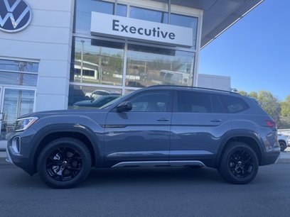 Used 2025 Volkswagen Atlas Peak Edition SE