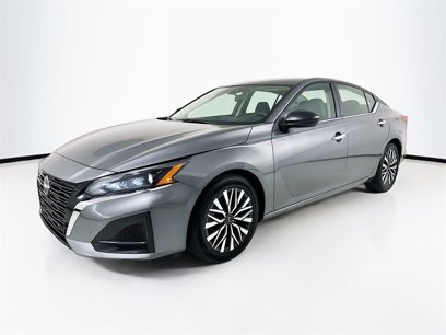 Used 2024 Nissan Altima 2.5 SV