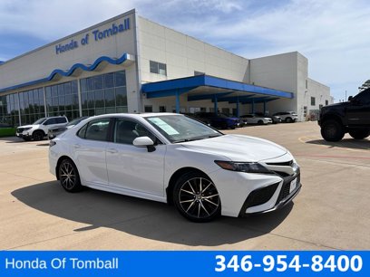 Used 2022 Toyota Camry SE w/ Cold Weather Package