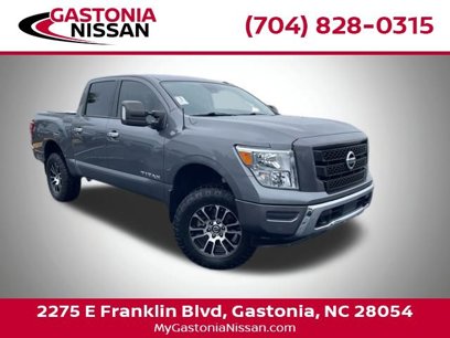 Used 2021 Nissan Titan SV w/ SV Convenience Package