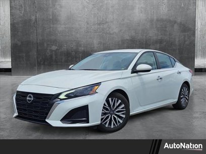Used 2023 Nissan Altima 2.5 SV