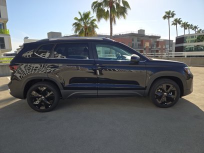 New 2025 Volkswagen Taos SE