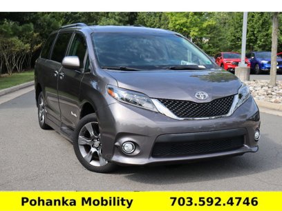 Used 2016 Toyota Sienna SE