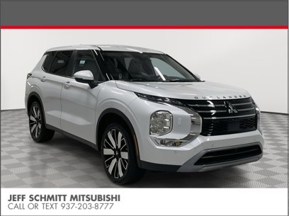 New 2025 Mitsubishi Outlander SE