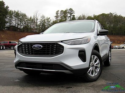 New 2025 Ford Escape Active w/ Active Premium Tech Pack