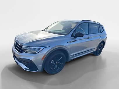 New 2024 Volkswagen Tiguan SE R-Line