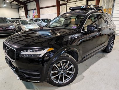 Used 2017 Volvo XC90 T6 Momentum w/ Vision Package
