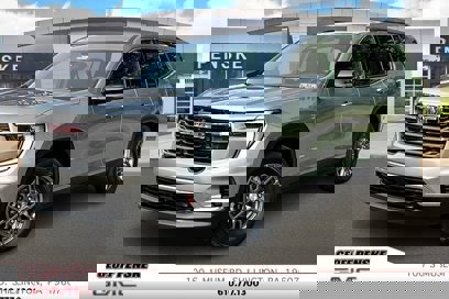 New 2025 GMC Acadia Elevation
