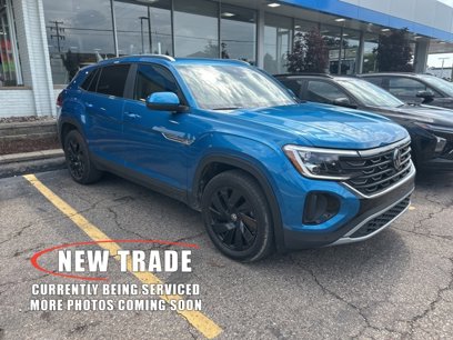 Certified 2024 Volkswagen Atlas Cross Sport SE w/ Panoramic Sunroof Package