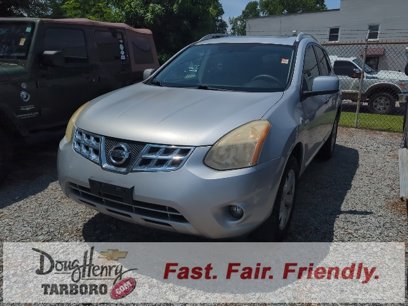 Used 2011 Nissan Rogue SV w/ Premium Pkg