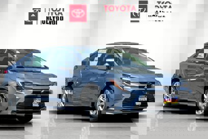 New 2025 Toyota Corolla LE