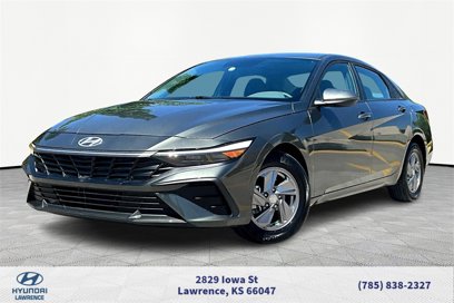 Used 2024 Hyundai Elantra SE